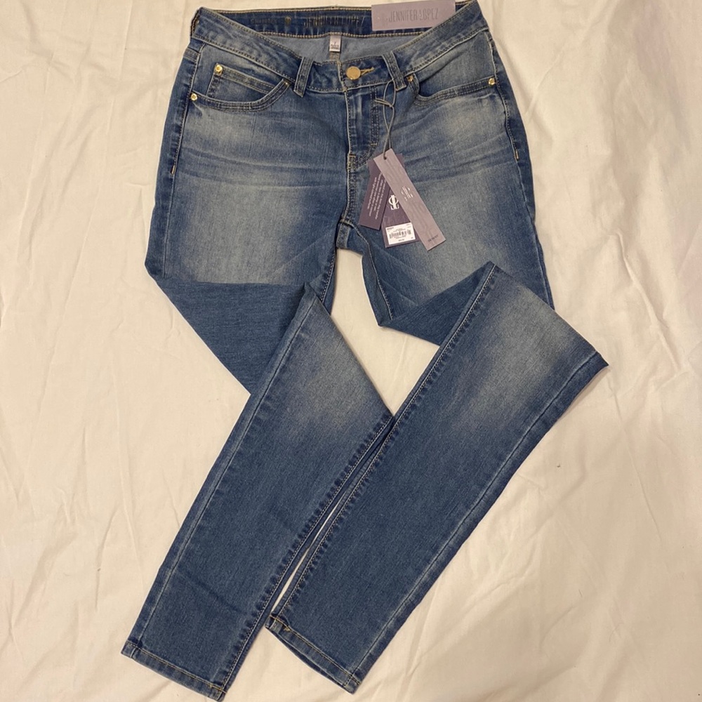Jennifer Lopez jeans